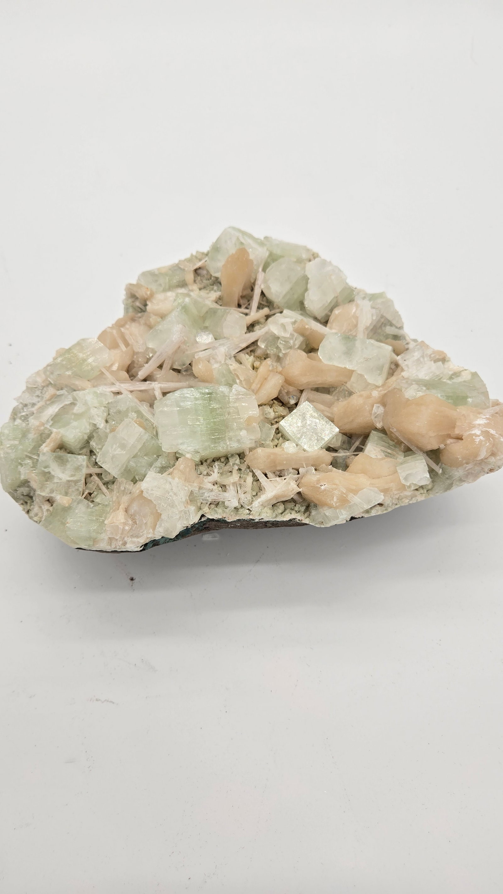 AN APOPHYLLITE SPECIMEN - 2
