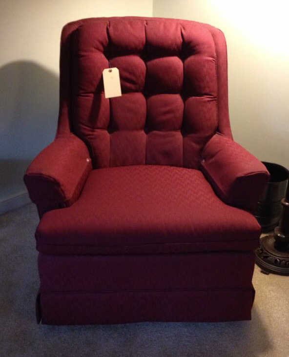 Flexsteel Vintage Boudoir Chair: Tufted Back, Single Cushion, Rocking And Swivel, H36 1/2". This Lot Is Locate Onsite And Will Be Available To Pick Up On Wednesday August 6th