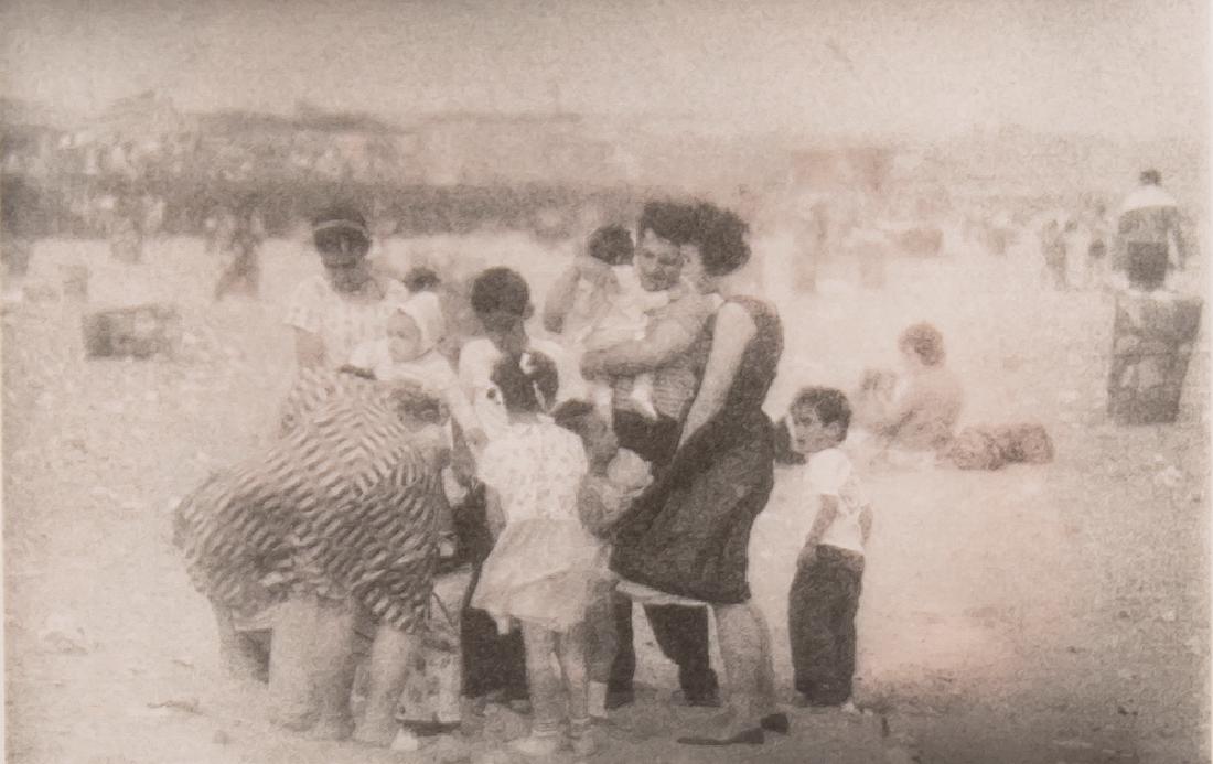 DIANE ARBUS: "CONEY ISLAND #1" (1 of 7)