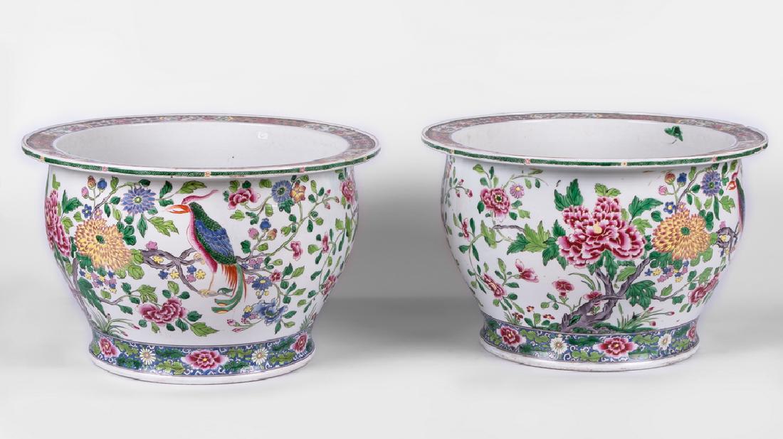 PAIR OF "CHINESE EXPORT" STYLE PORCELAIN JARDINIERES (1 of 11)