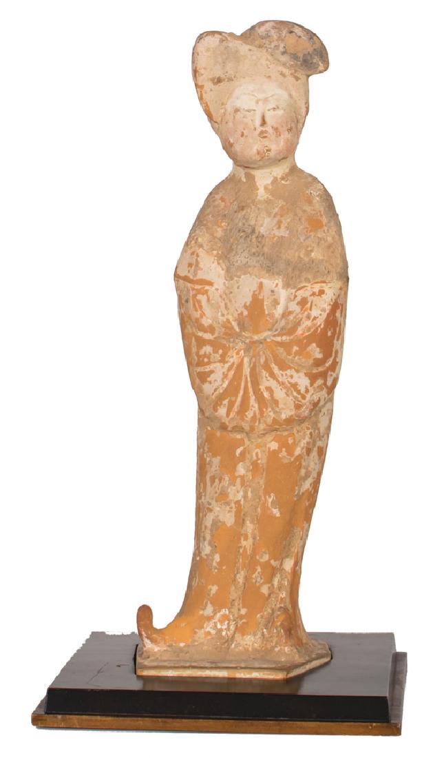 TANG DYNASTY PAINTED POTTERY FIGURE OF A COURT LADY (1 of 7)