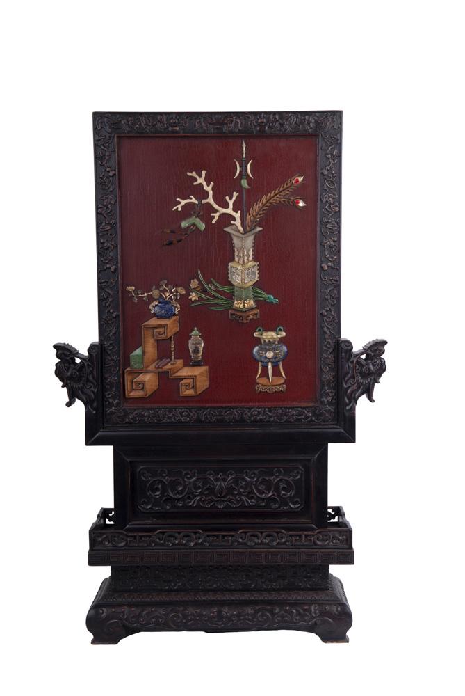 CHINESE CARVED, LACQUERED, & INLAID TABLE SCREEN: 30 1/2 x 19 1/2 total inches