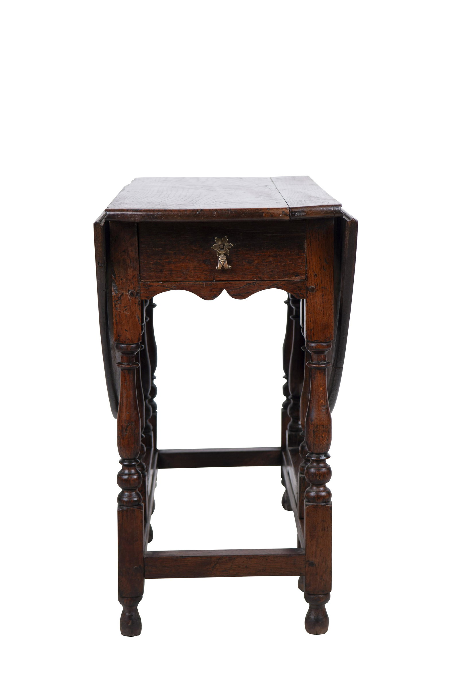 WILLIAM & MARY OAK DROP-LEAF TABLE: with a single drawer 37 inches wide; 28 1/2 inches high