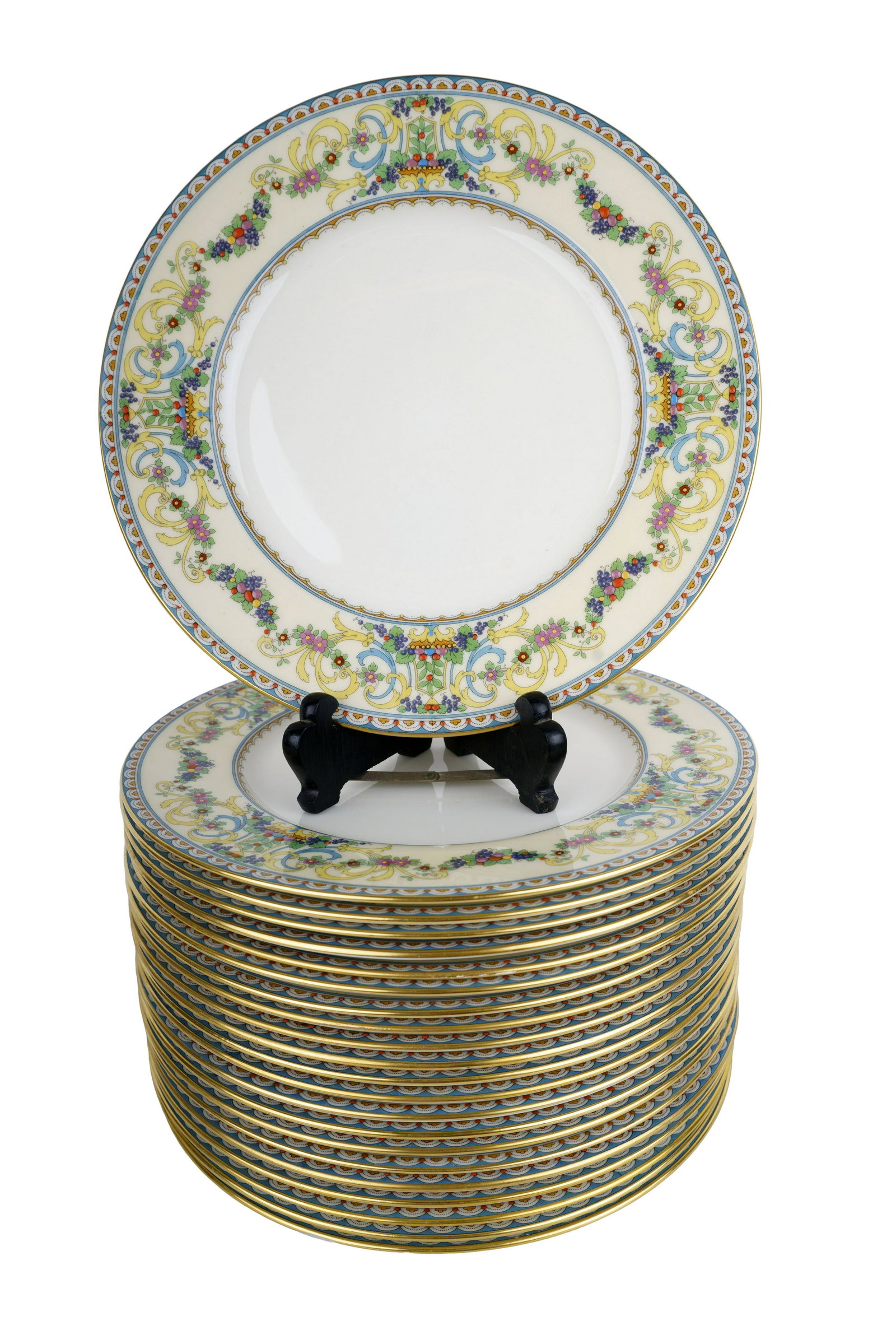 TWENTY-TWO LENOX RENAISSANCE LUNCHEON PLATES: 10 1/4 inches diameter
