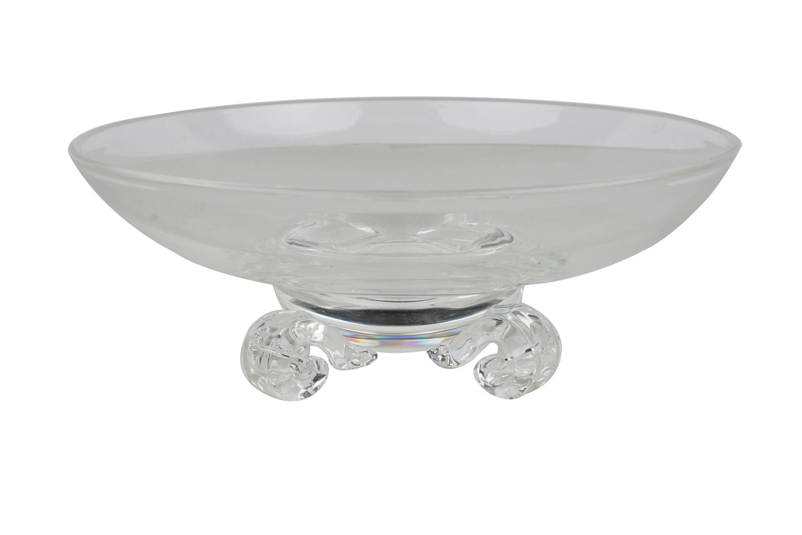 STEUBEN FOOTED BOWL: Condition: good Provenance: The Estate of Judith Sterling Morse Plunkett 8 inches diameter; 3 inches high