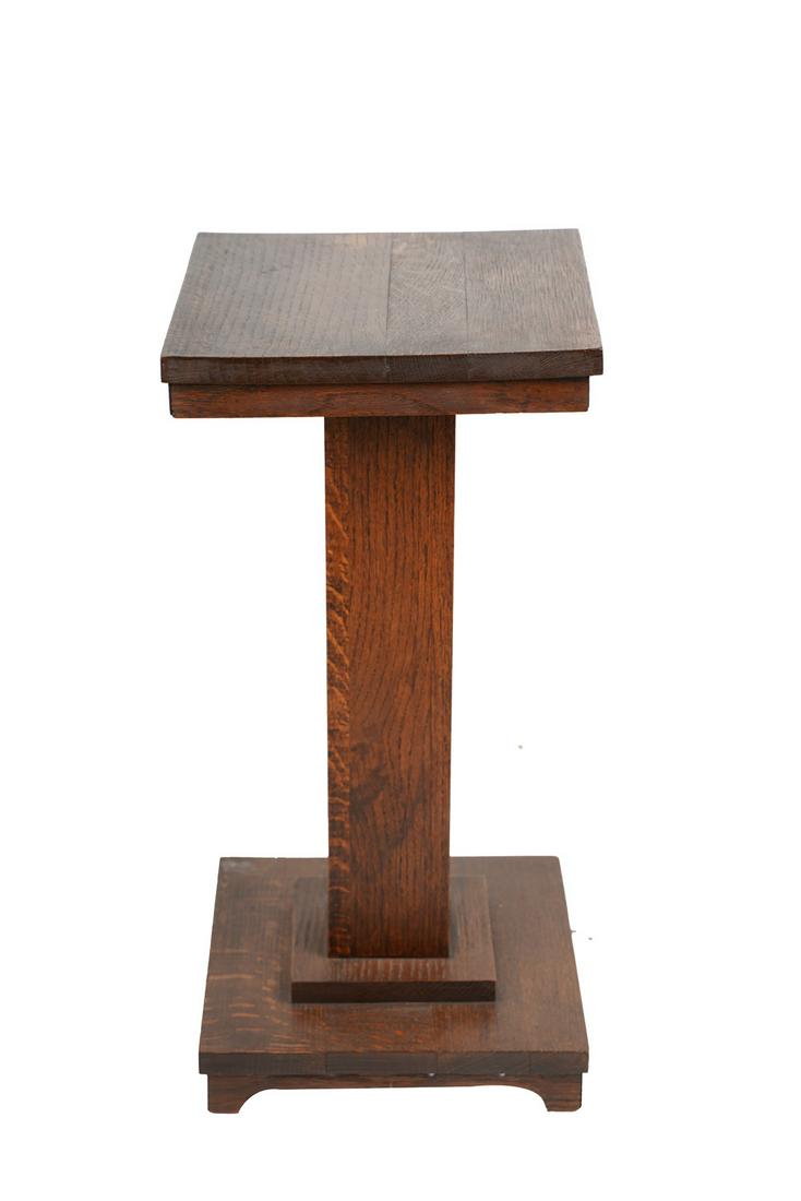 CRAFTSMAN PEDESTAL STAND (1 of 7)