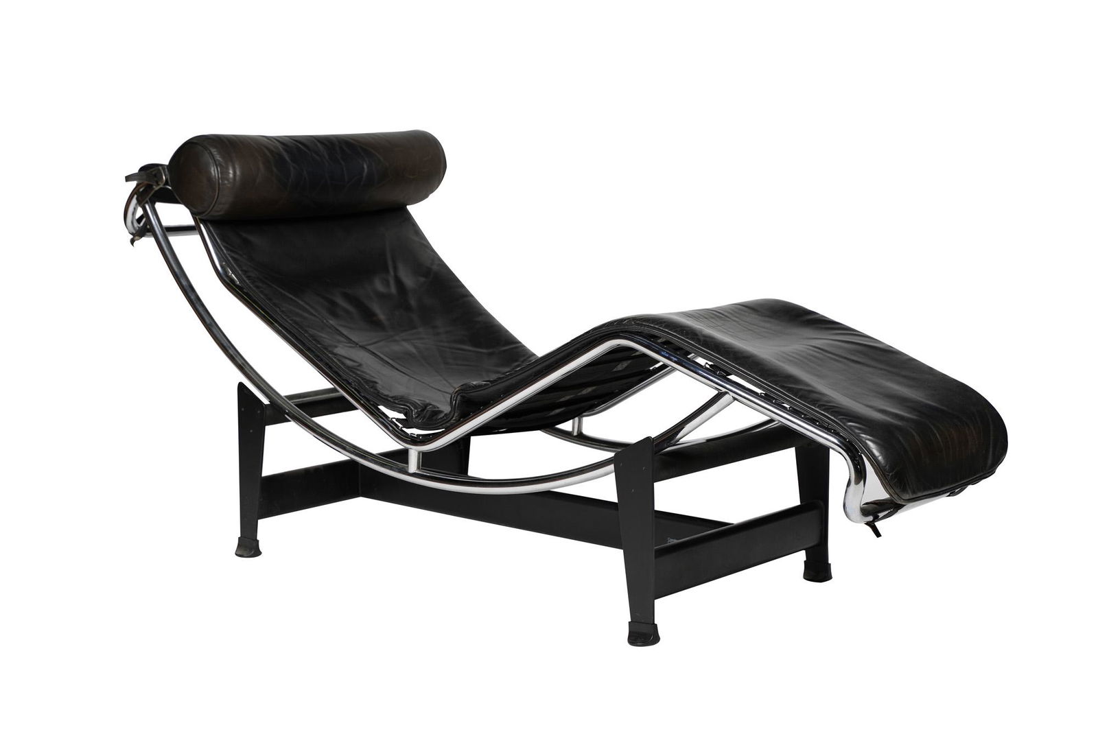 LE CORBUSIER LC4 LOUNGE CHAIR (1 of 5)