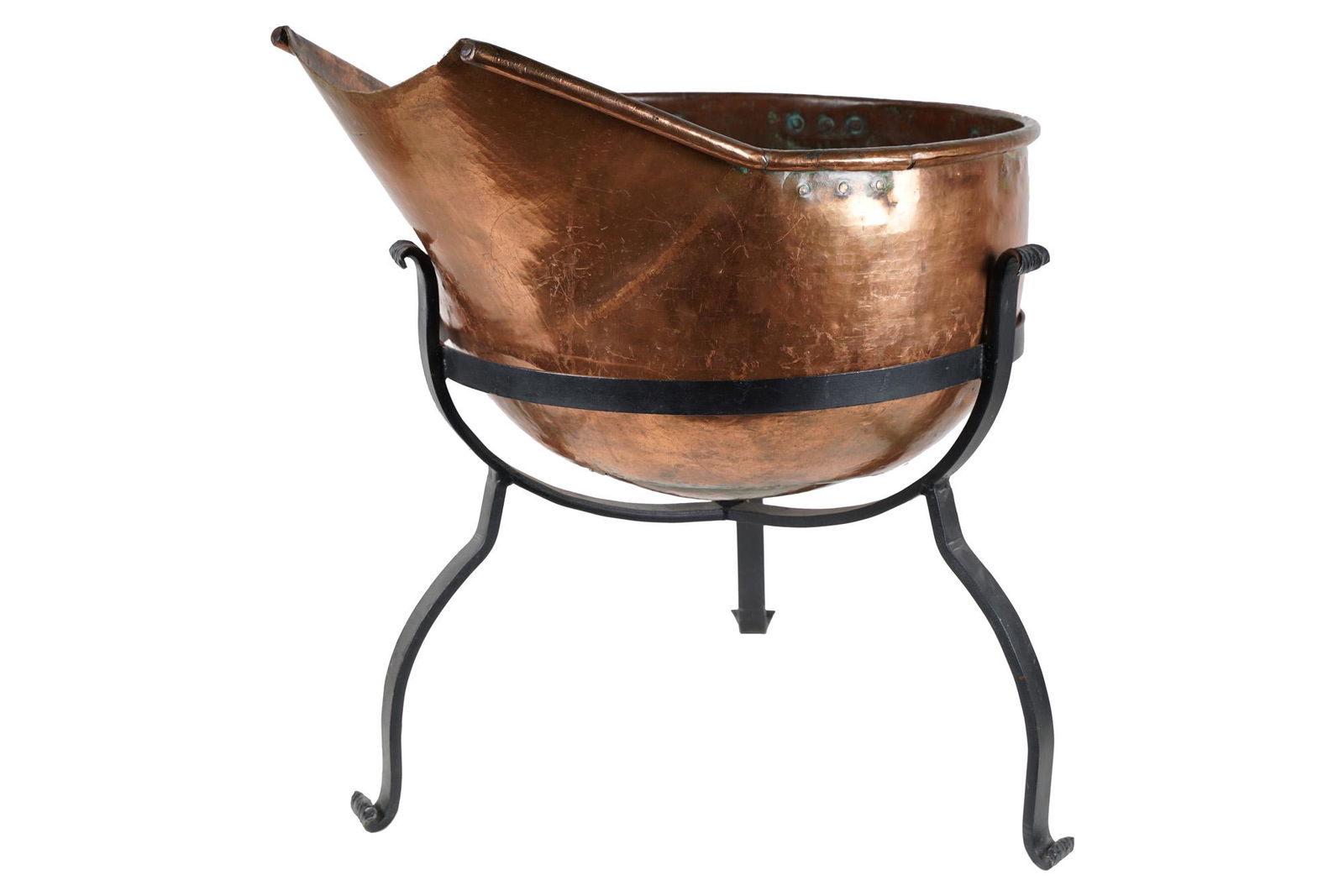 COPPER CAULDRON ON STAND (1 of 11)
