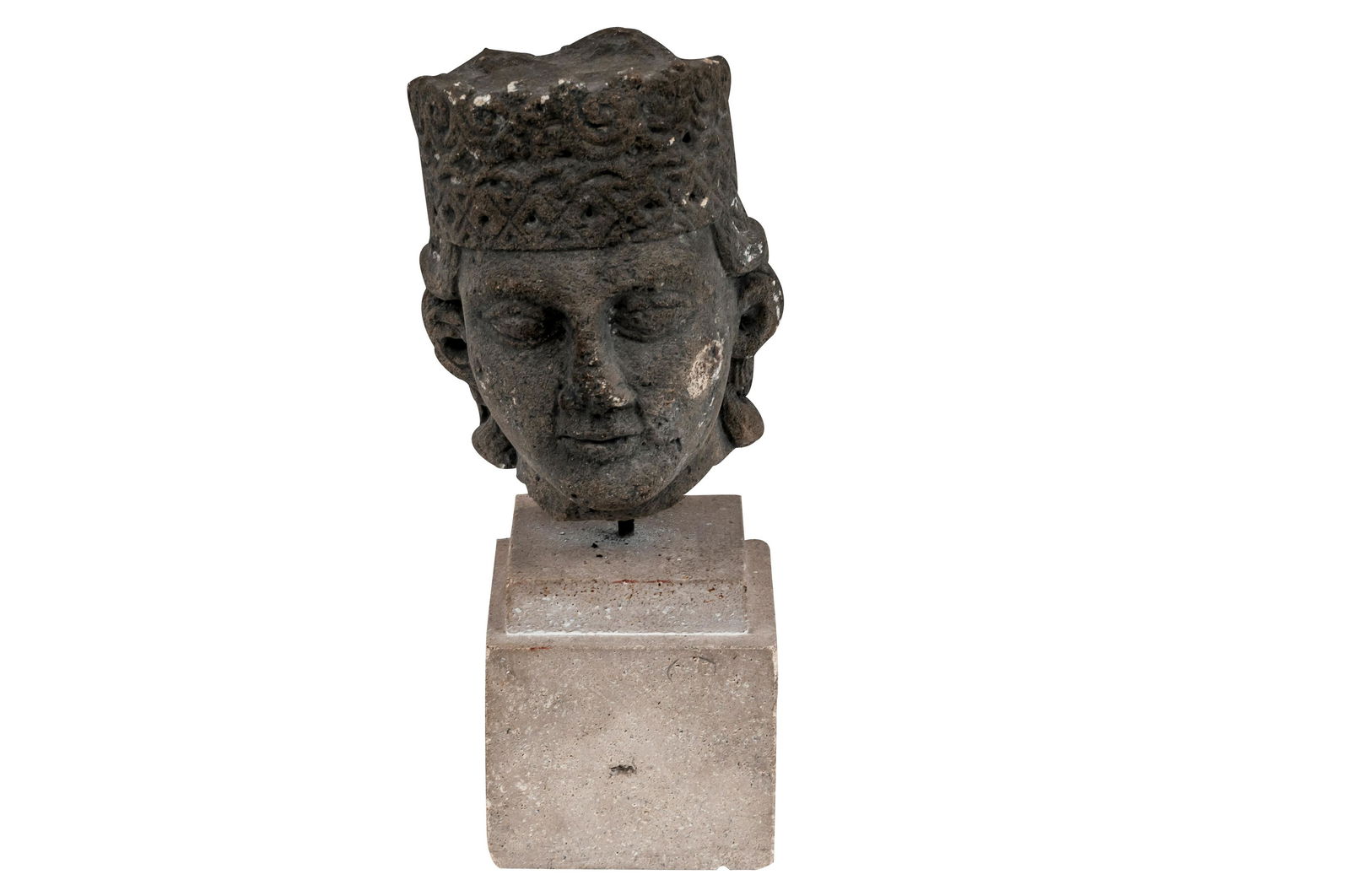 GERMAN LIMESTONE CARVED GOTHIC HEAD (1 of 6)