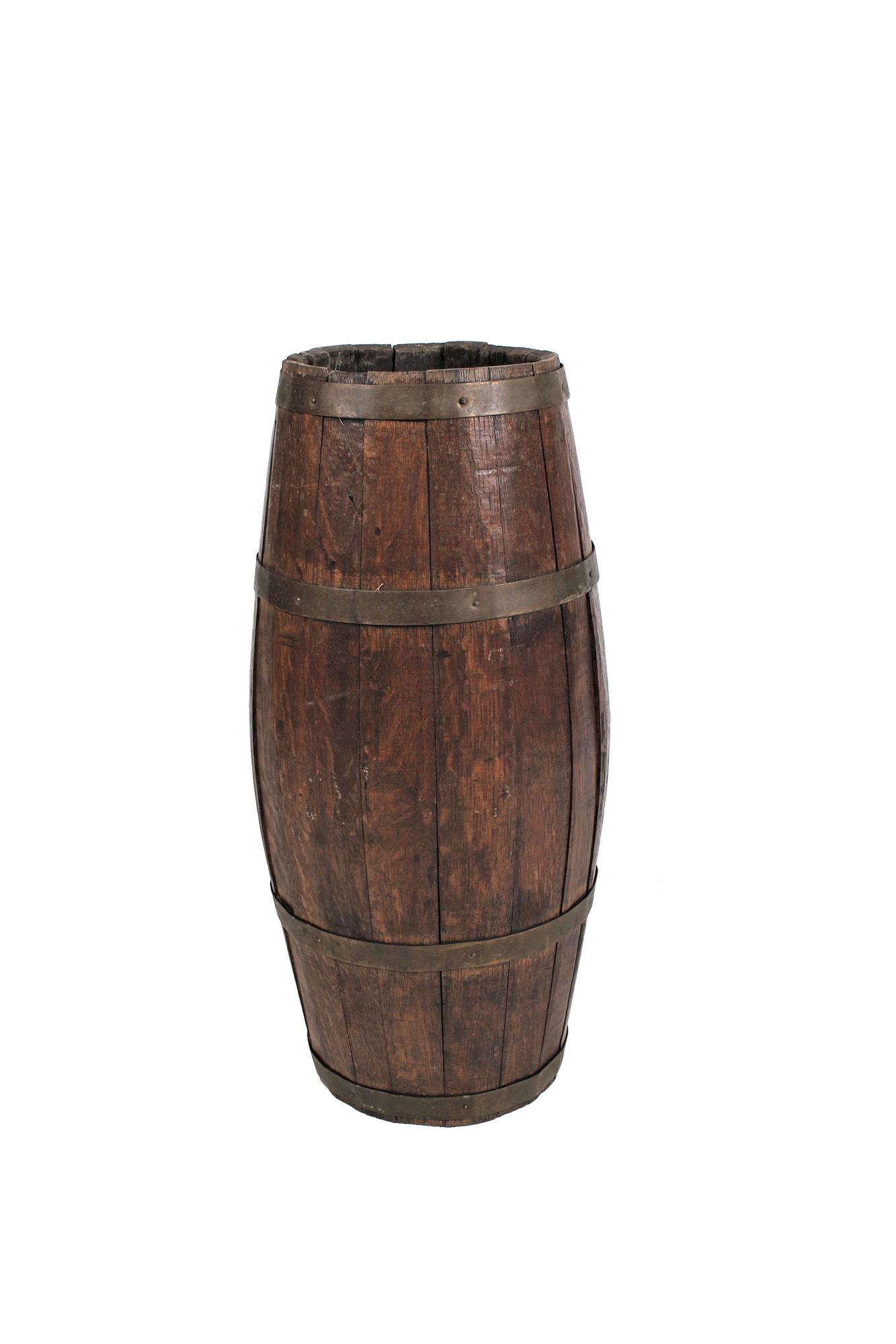 OAK & BRASS BOUND BARREL (1 of 4)