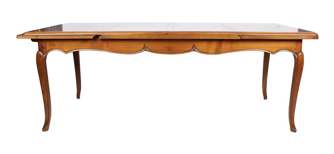 FRENCH PROVINCIAL STYLE WALNUT DINING TABLE (1 of 6)