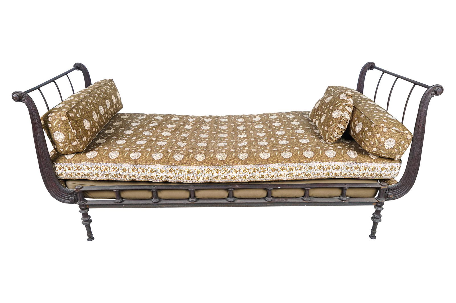 FRENCH IRON DAYBED (1 of 6)