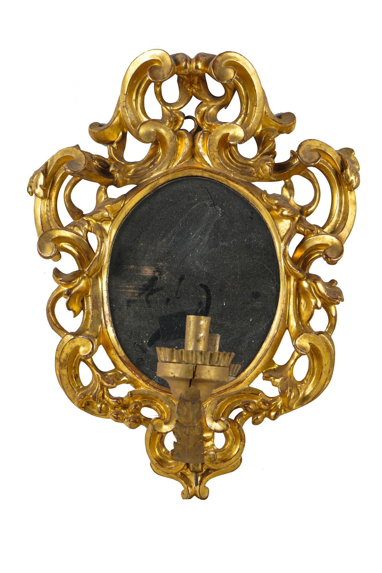 CARVED GILT-WOOD MIRROR-BACK SCONCE (1 of 7)
