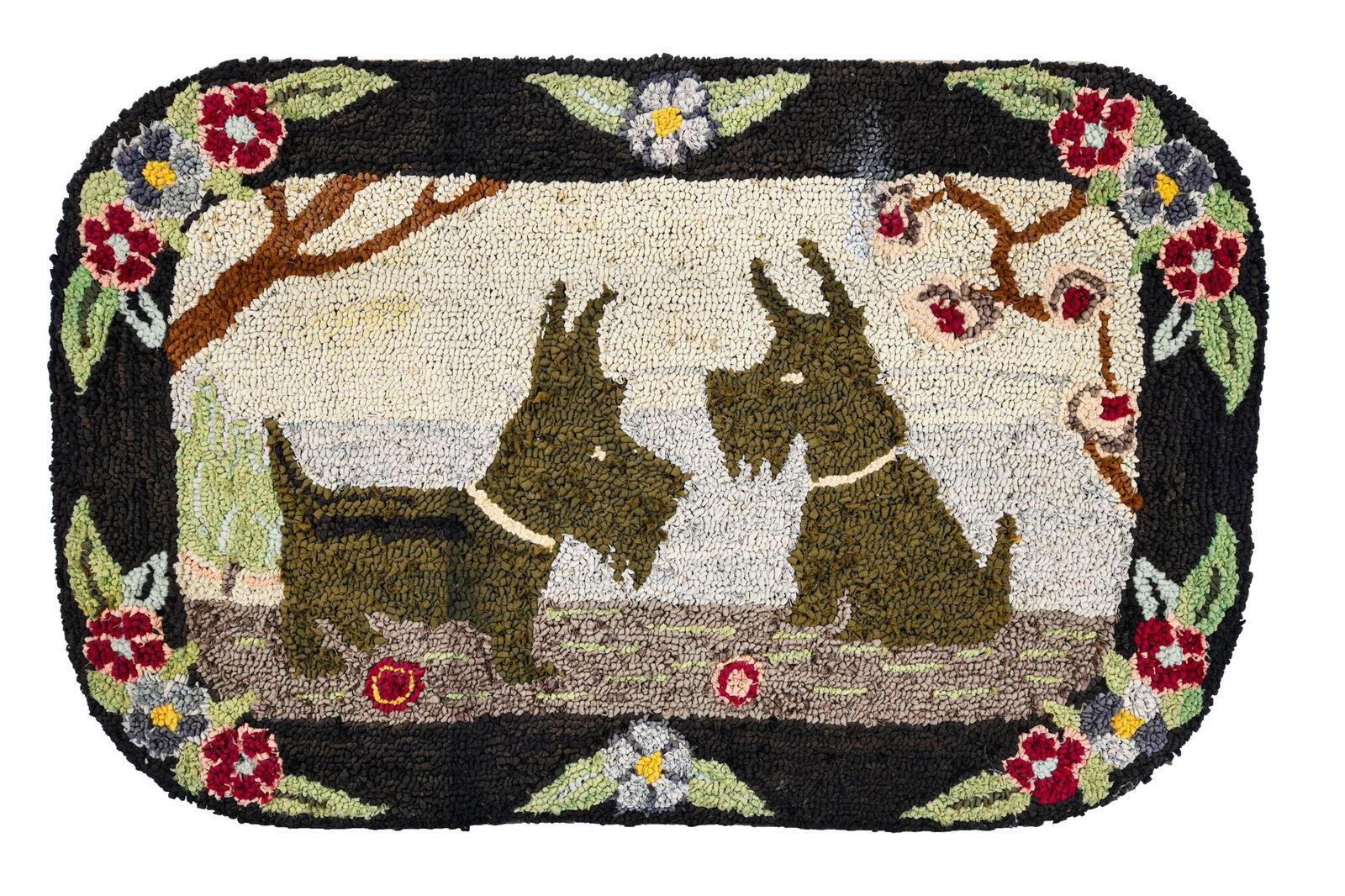 TWO DOGS HOOKED MAT (1 of 8)