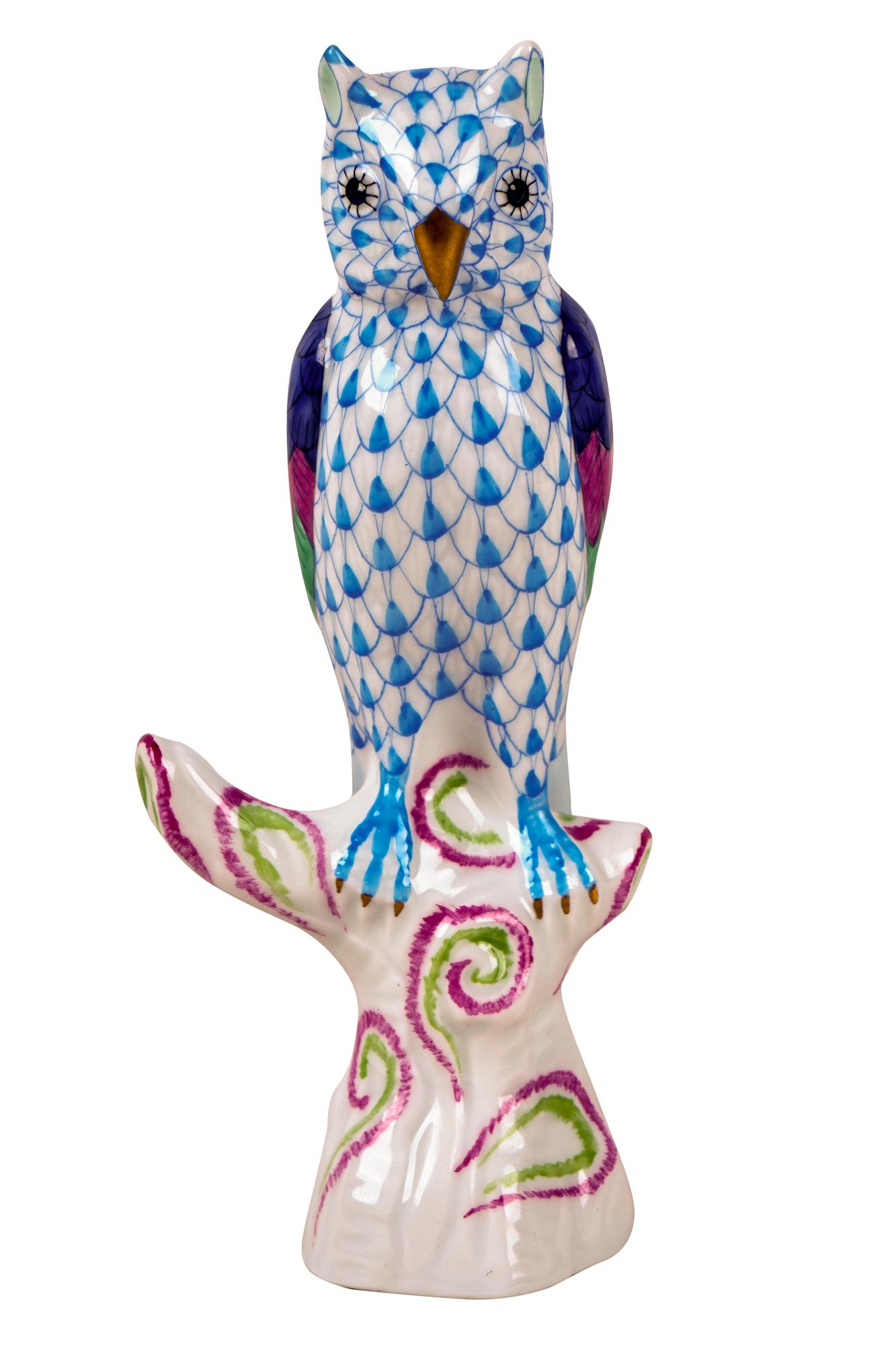 HEREND PORCELAIN BLUE FISHNET OWL (1 of 5)