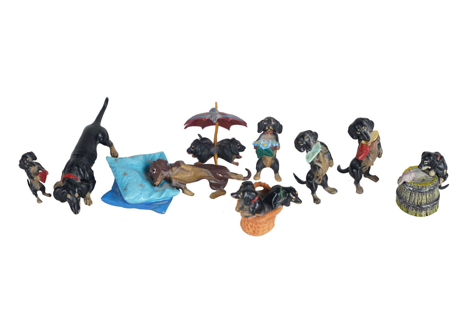 NINE AUSTRIAN COLD-PAINTED BRONZE DACHSHUNDS (1 of 8)