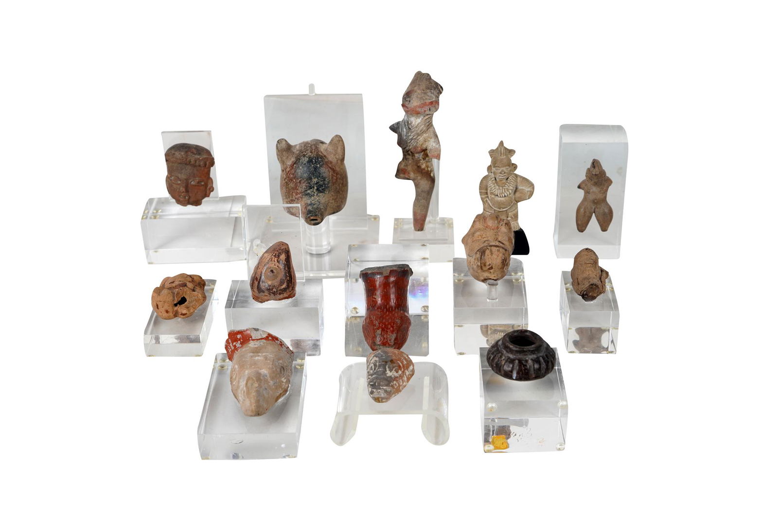 SMALL LOT OF PRE-COLUMBIAN STYLE FIGURES (1 of 10)