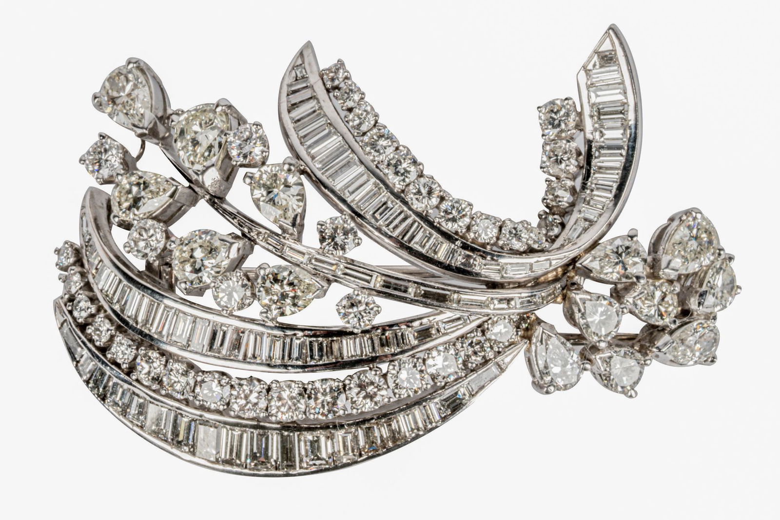 PLATINUM & DIAMOND SPRAY BROOCH (1 of 7)