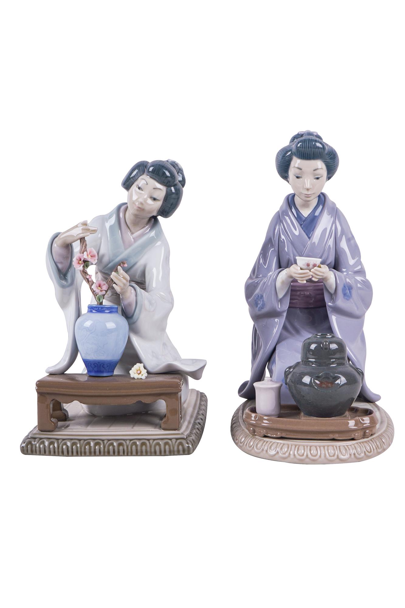TWO LLADRO PORCELAIN GEISHA FIGURES (1 of 9)