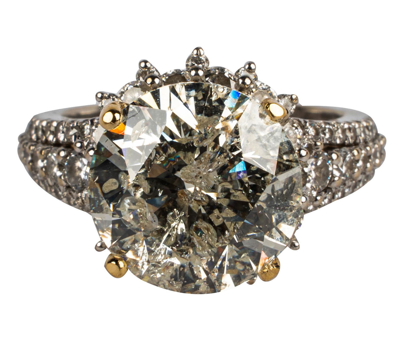 18 KARAT GOLD & DIAMOND RING (1 of 9)