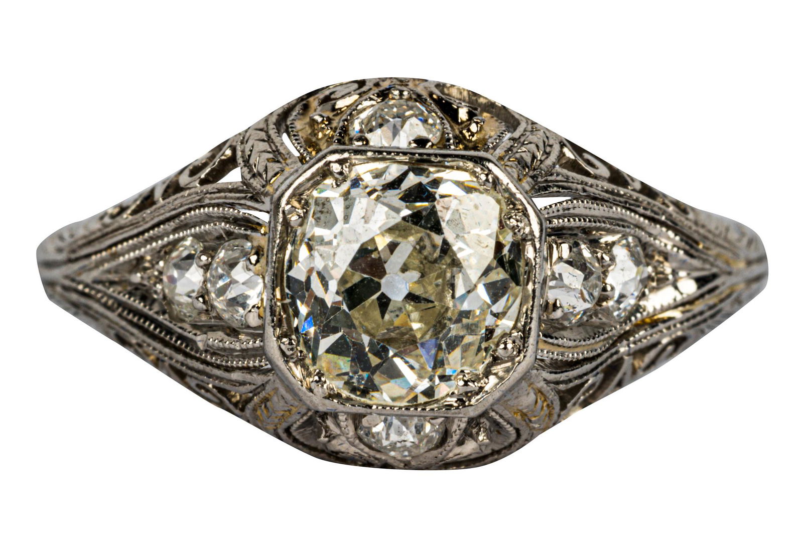 BELLE EPOQUE PLATINUM & DIAMOND RING (1 of 8)