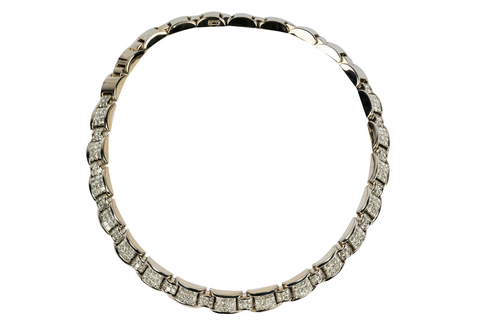 18 KARAT WHITE GOLD & DIAMOND NECKLACE (1 of 14)