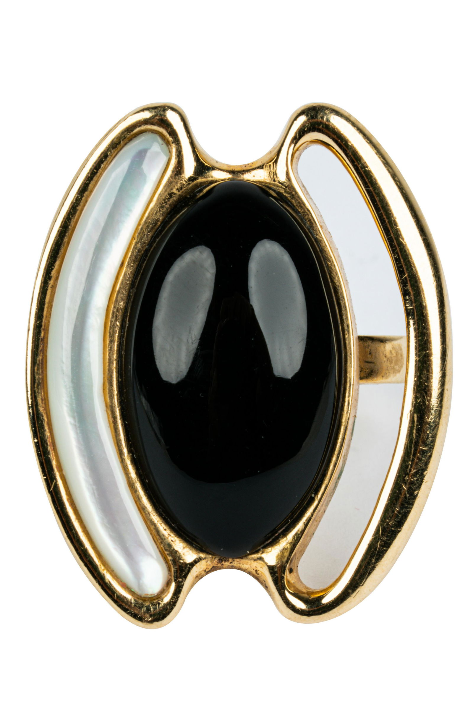 14 KARAT YELLOW GOLD, MOTHER OF PEARL, & ONYX RING (1 of 9)