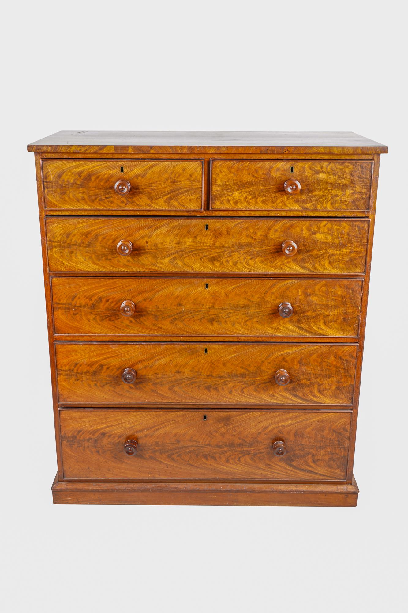 VICTORIAN CHEST OF DRAWERS (1 of 6)