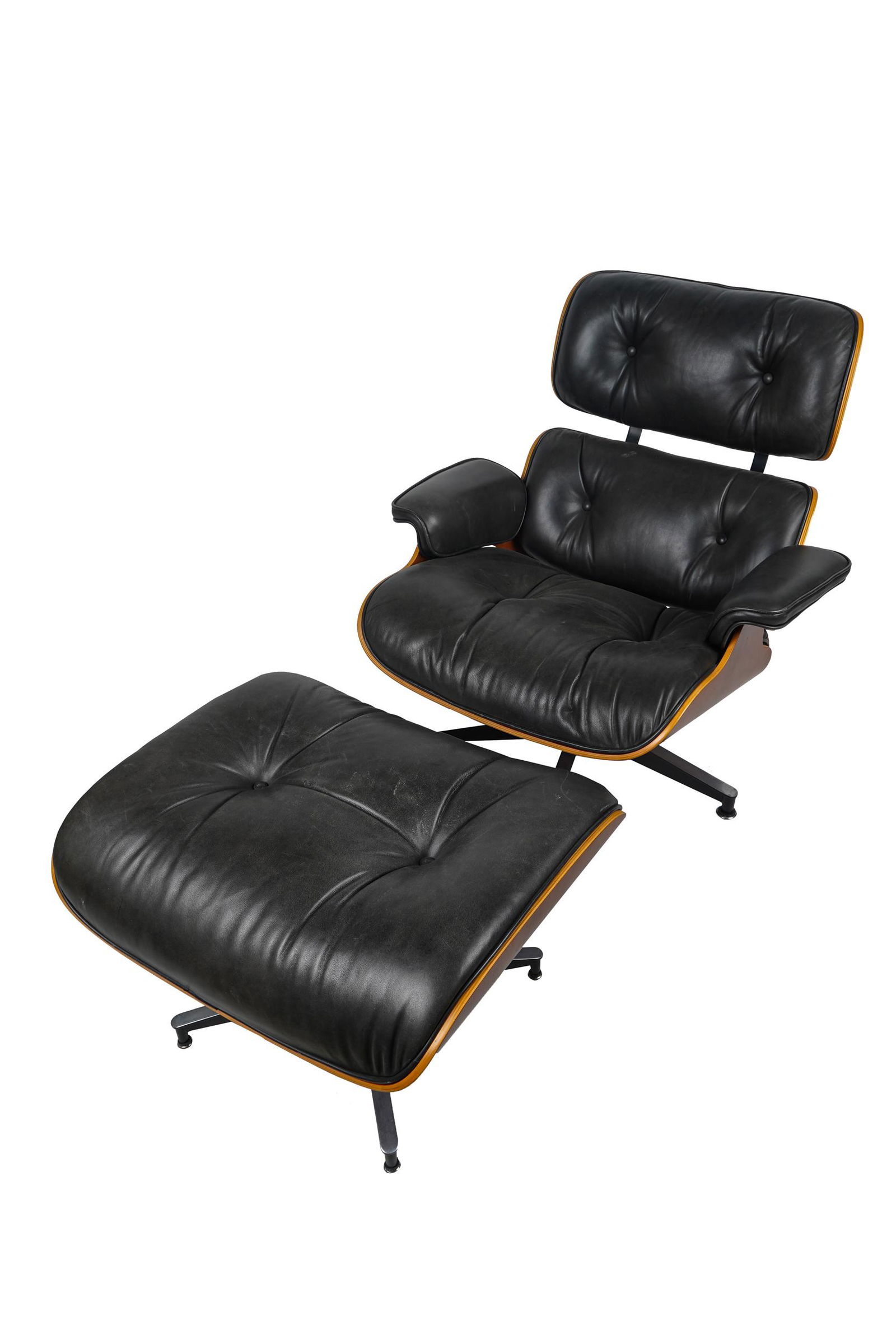 CHARLES & RAY EAMES LOUNGE CHAIR & OTTOMAN (1 of 10)