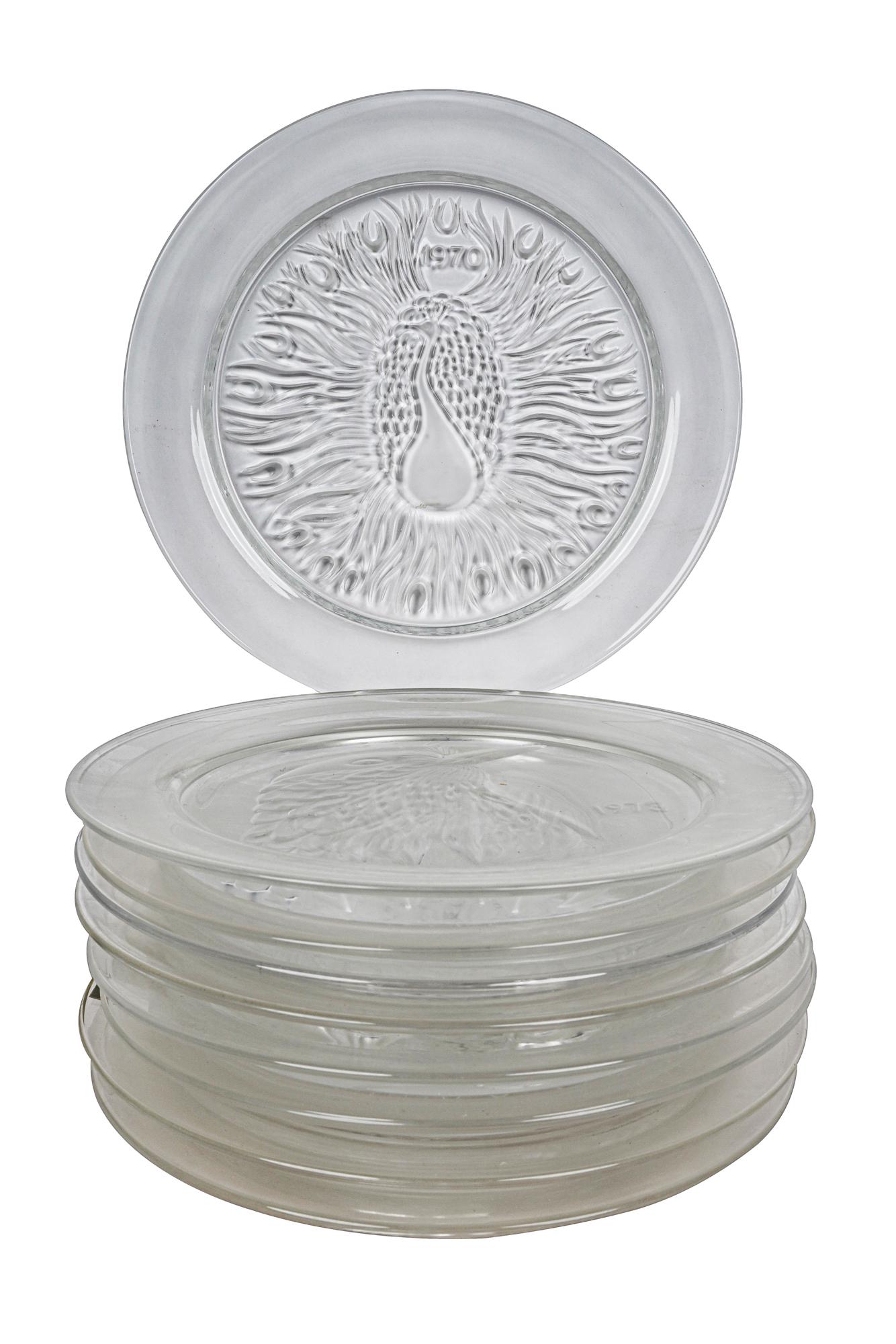 NINE LALIQUE CRYSTAL COLLECTOR PLATES (1 of 9)