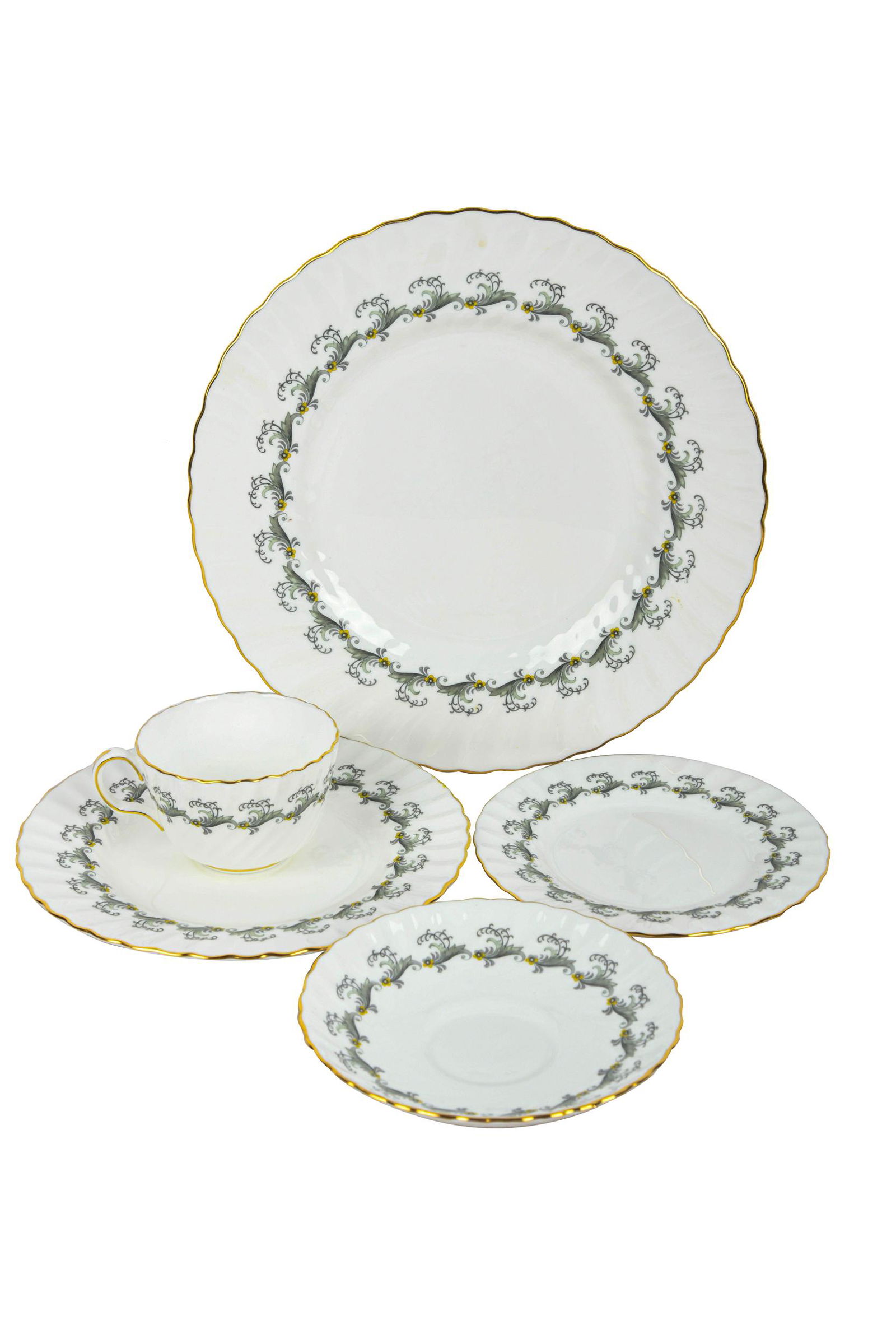 MINTON PORCELAIN DINNER SERVICE (1 of 9)