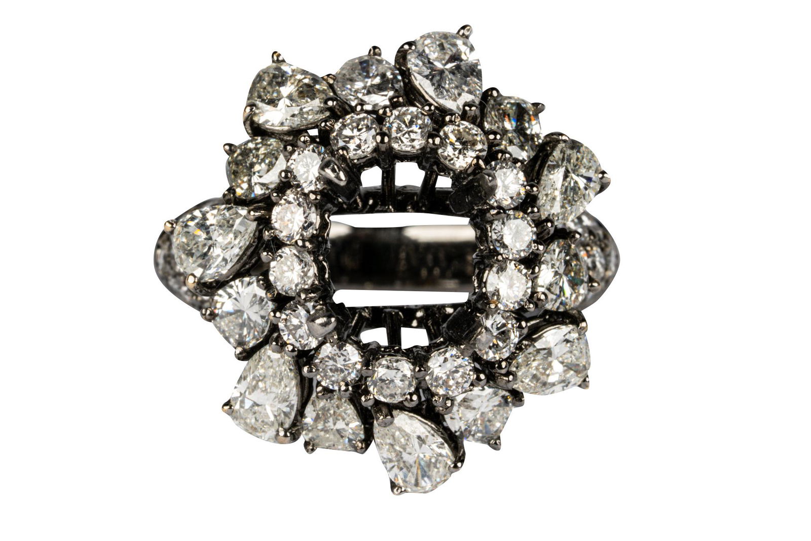 18 KARAT GOLD & DIAMOND RING MOUNT (1 of 8)