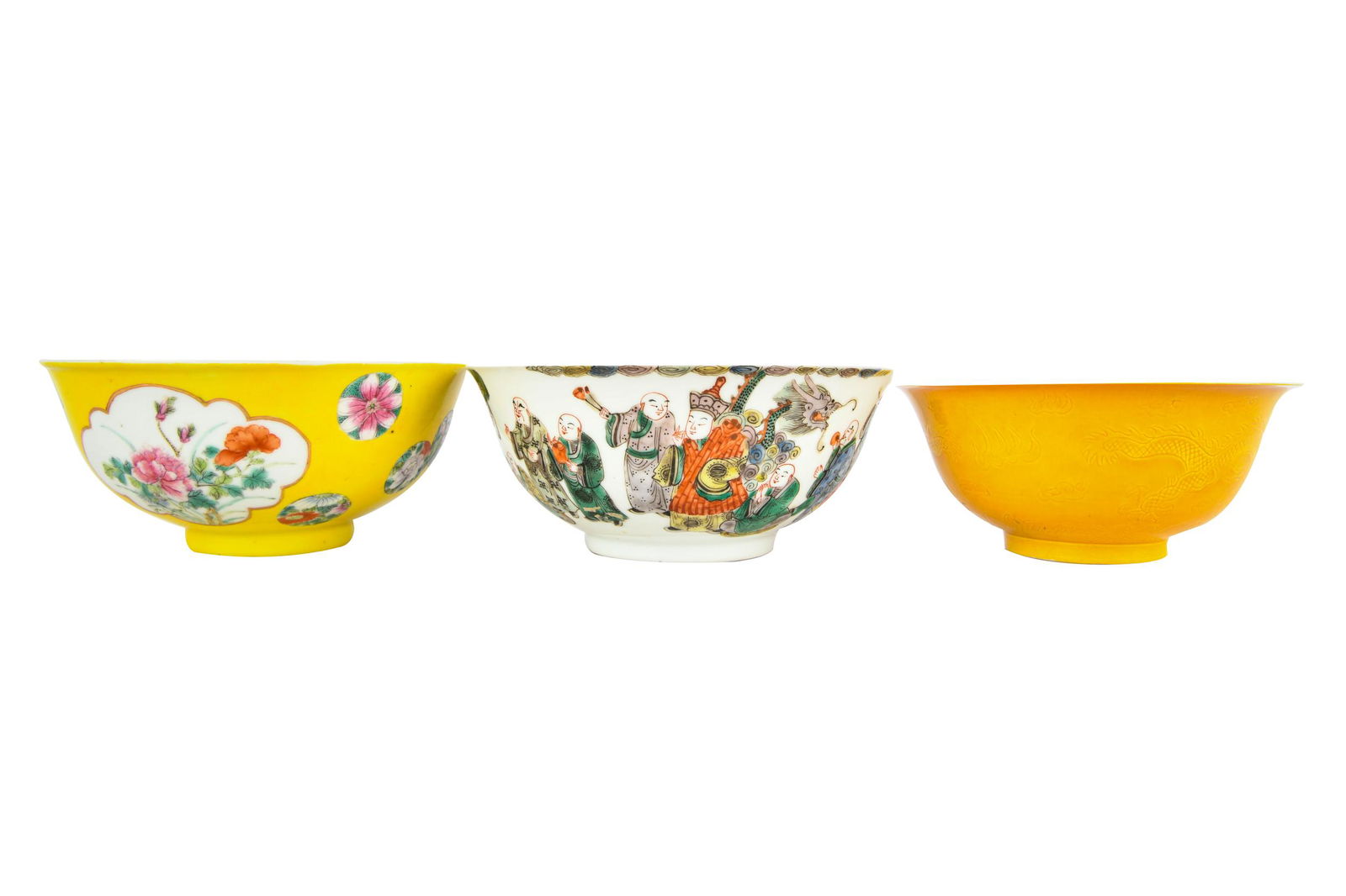 COLLECTION OF THREE CHINESE PORCELAIN BOWLS (1 of 11)