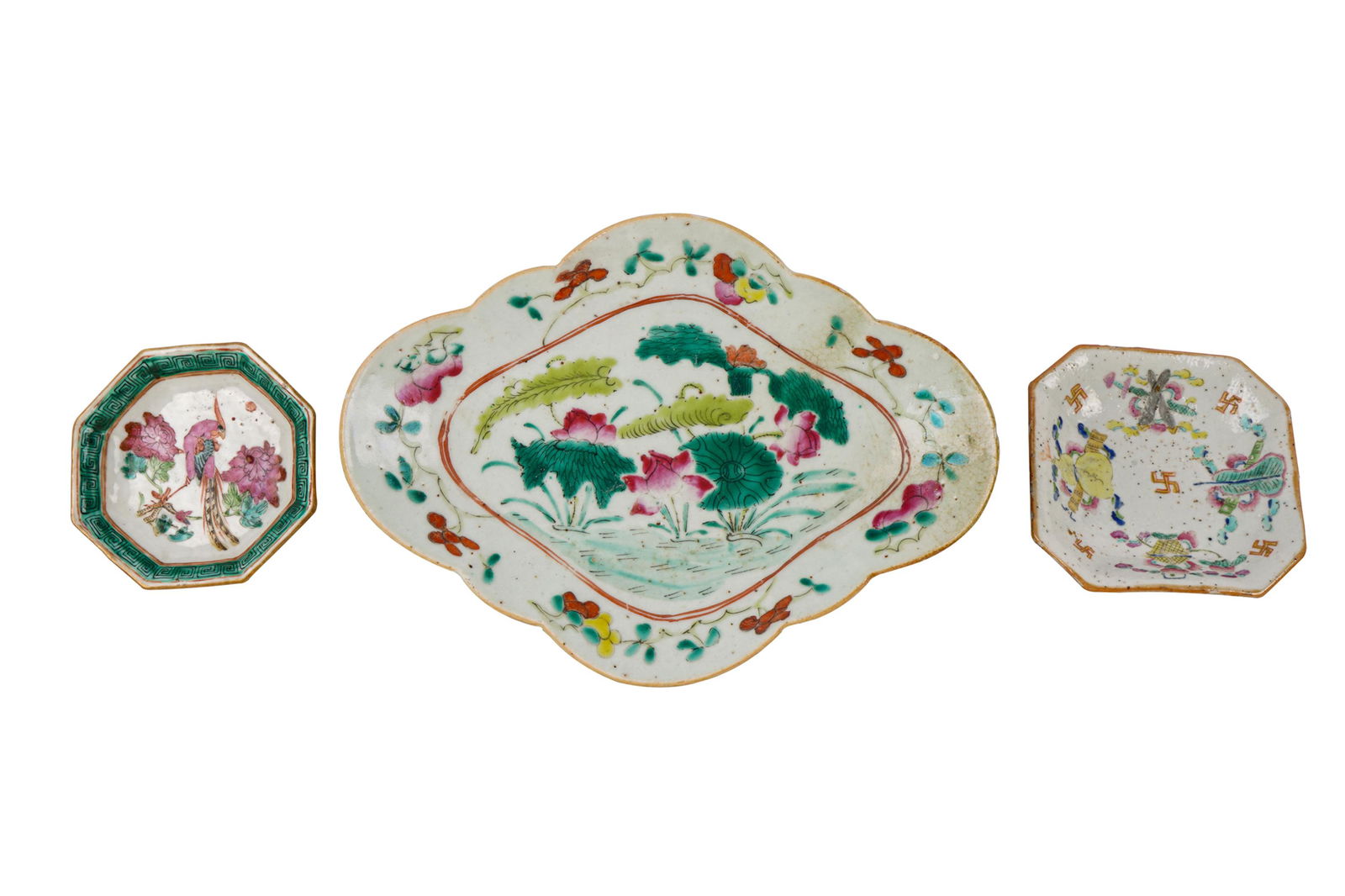THREE ASSORTED CHINESE PORCELAIN DISHES (1 of 9)