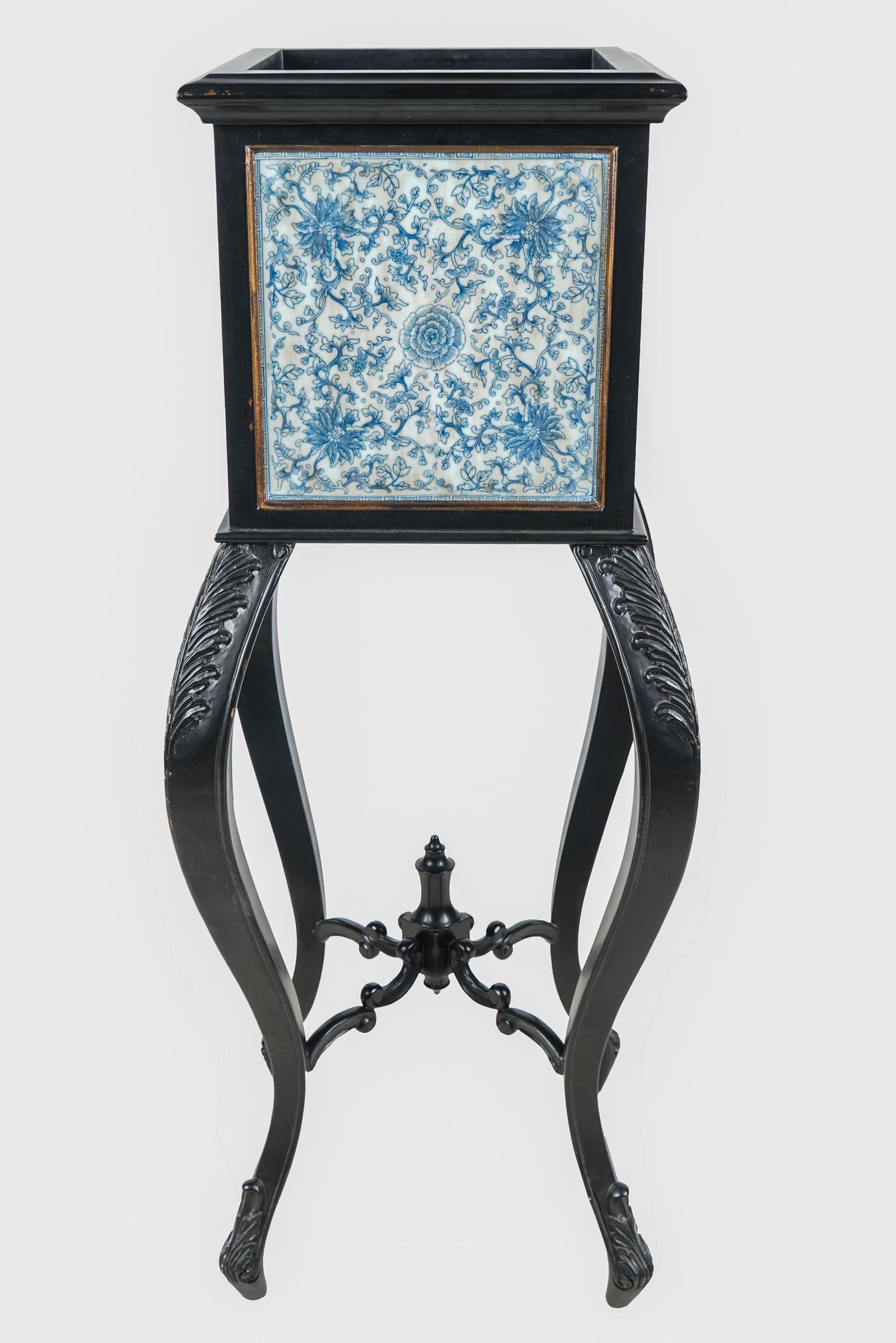 EBONY & CHINESE PORCELAIN PLANTER (1 of 7)