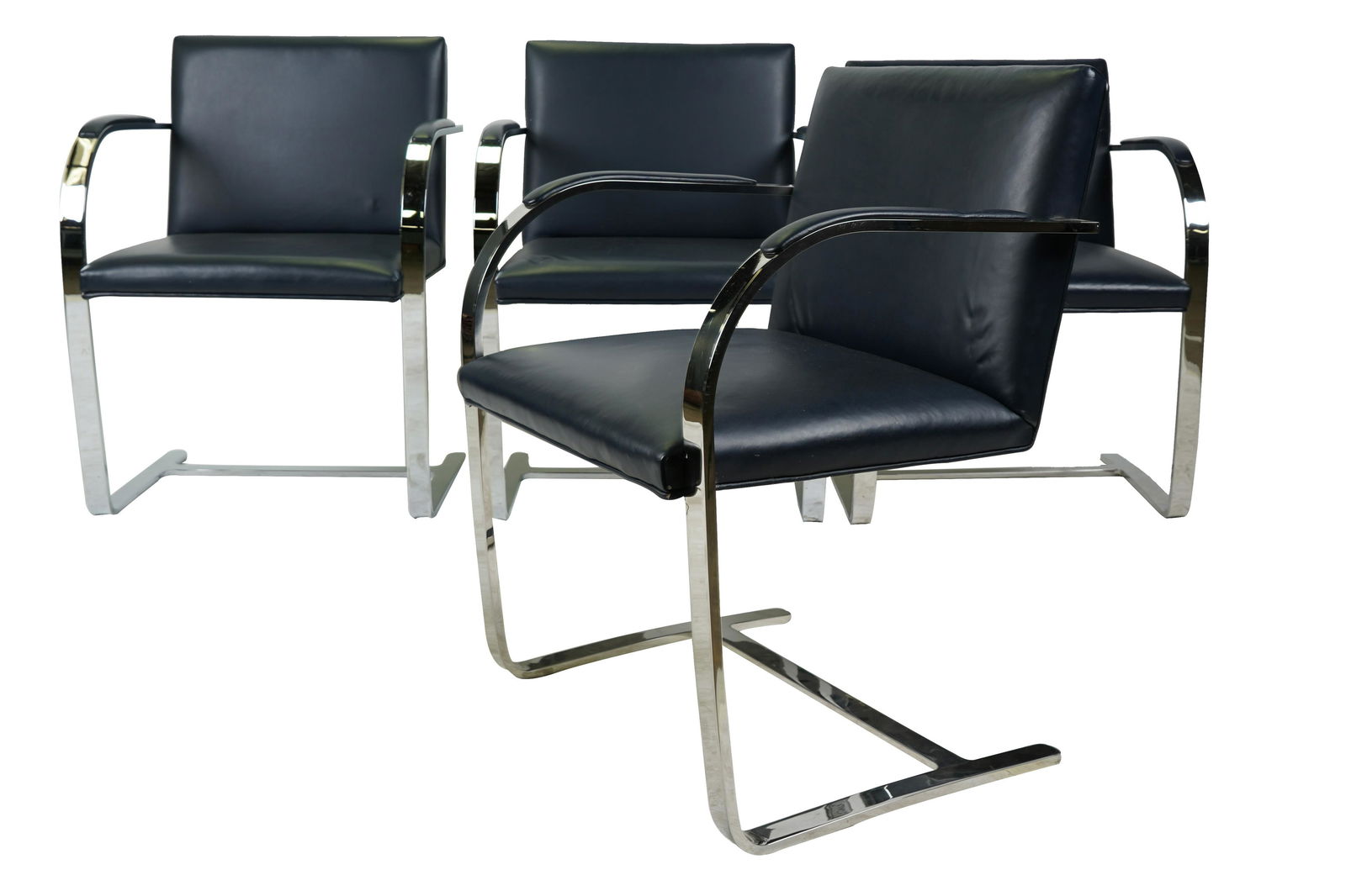 MIES VAN DER ROHE FOR GORDON INTERNATIONAL: FOUR BRNO (1 of 10)