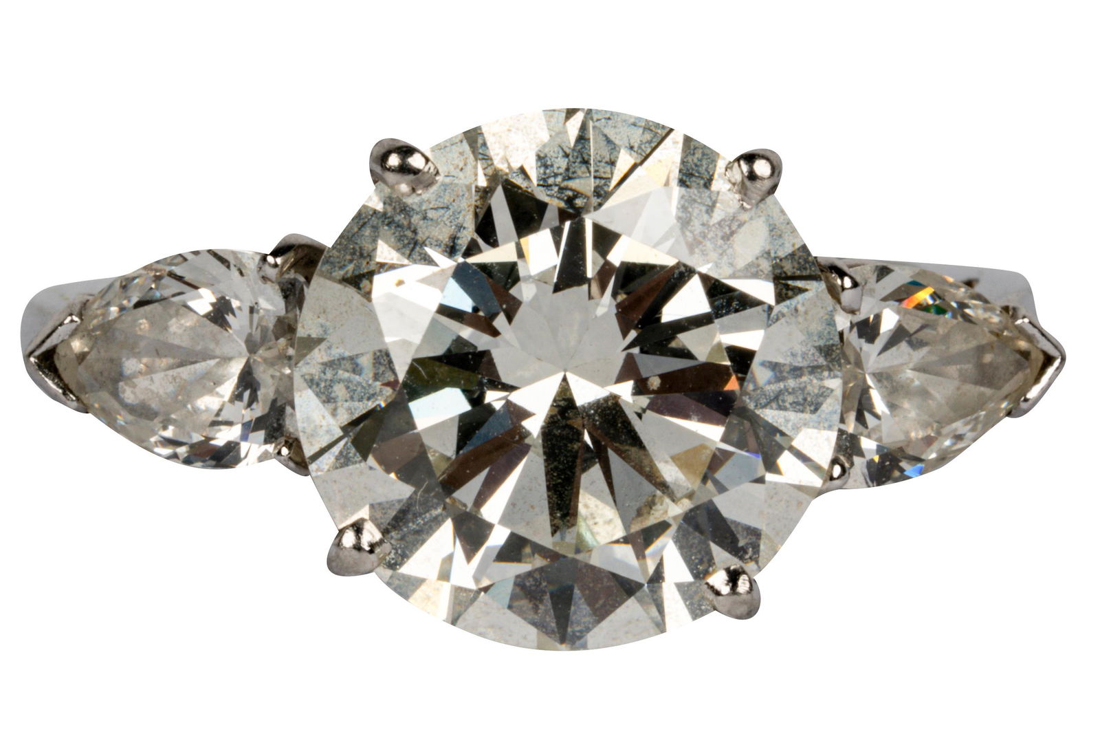 PLATINUM & DIAMOND RING (1 of 7)