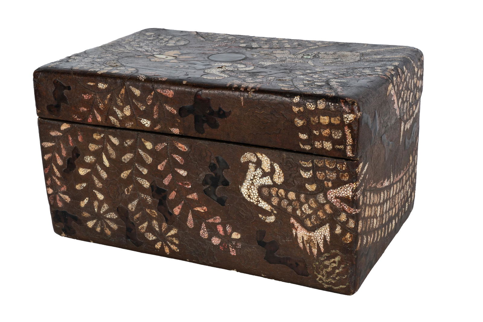 KOREAN LACQUERED & INLAID BOX (1 of 9)