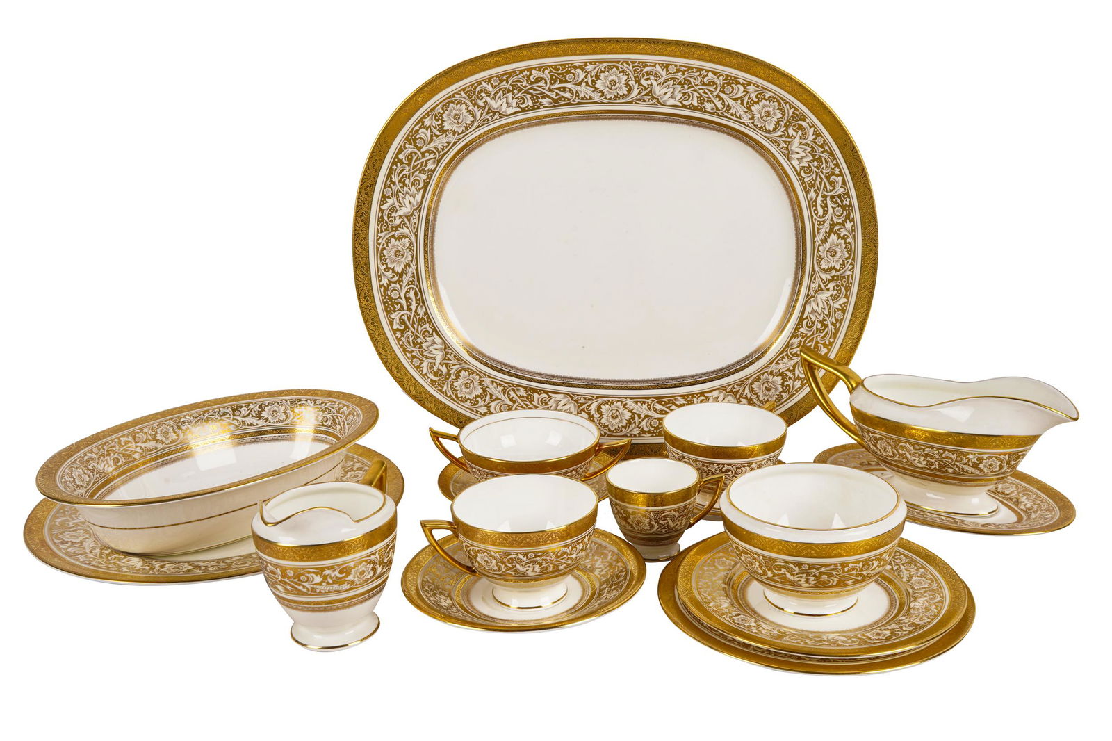 MINTON PORCELAIN DINNER SERVICE (1 of 13)