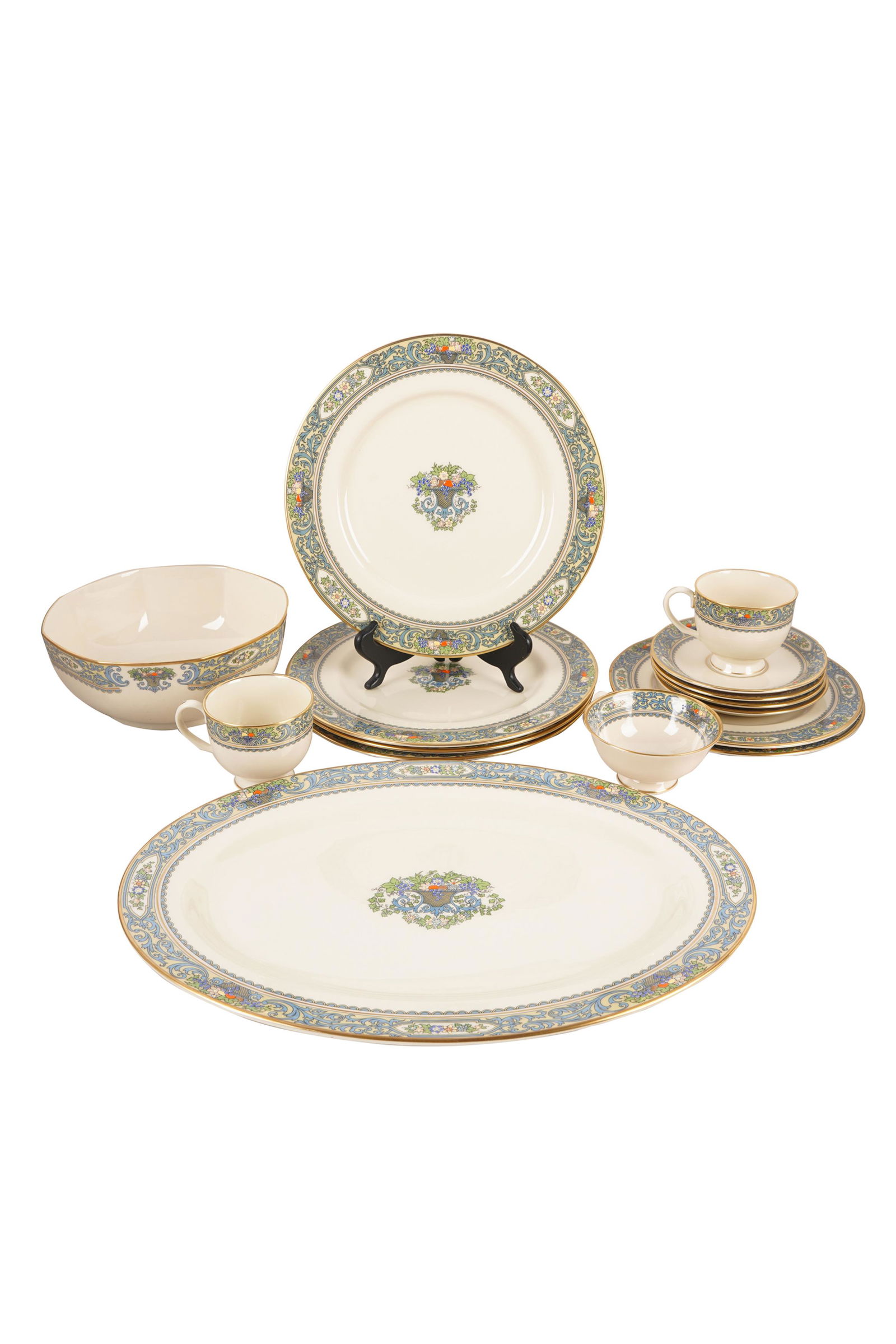 LENOX PORCELAIN SERVICE (1 of 14)