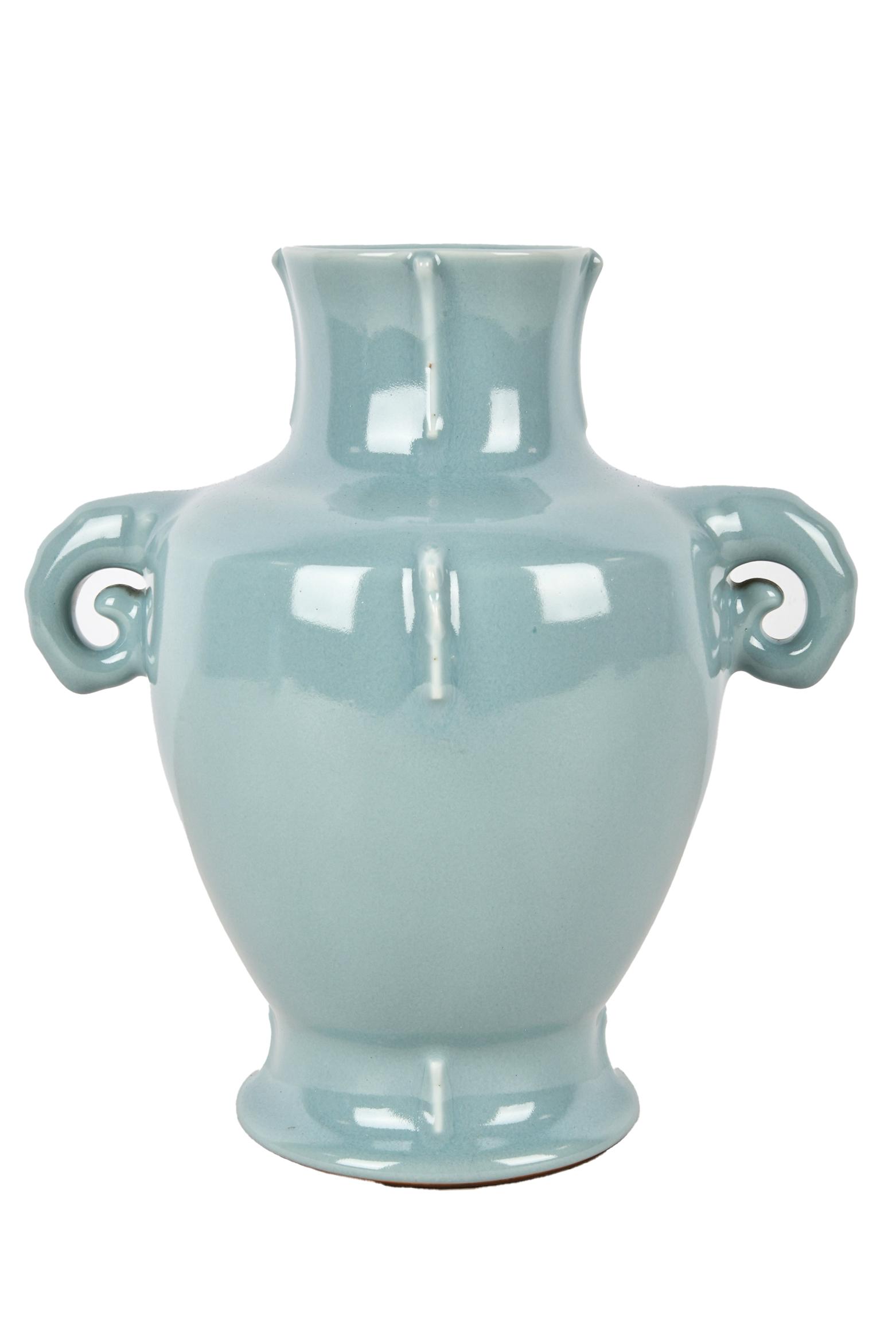 CHINESE MONOCHROME VASE (1 of 9)