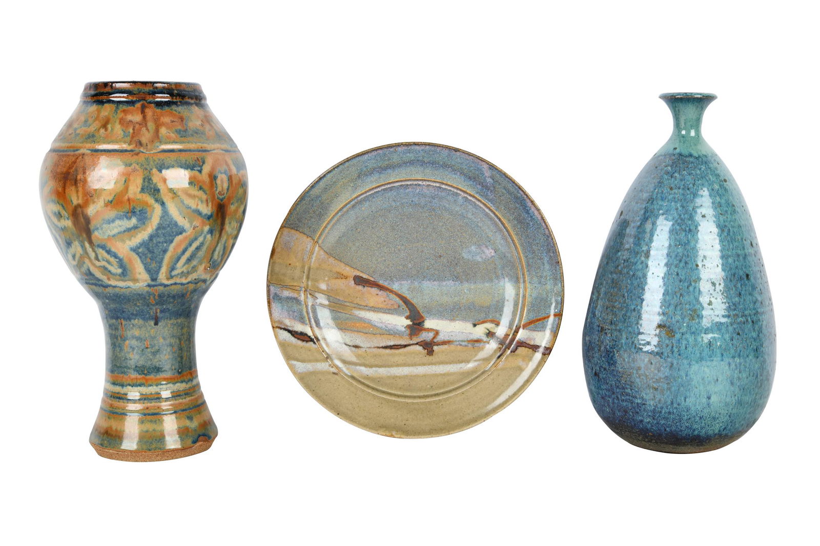 THREE PIECES OF STUDIO POTTERY (1 of 10)