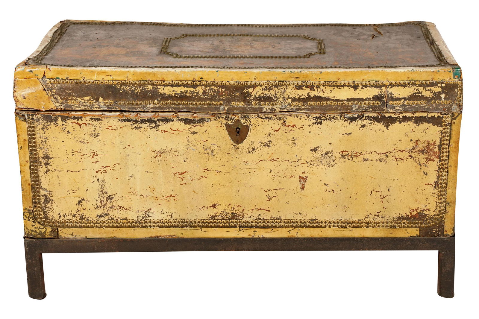 PORTUGUESE LEATHER-CLAD TRUNK (1 of 10)