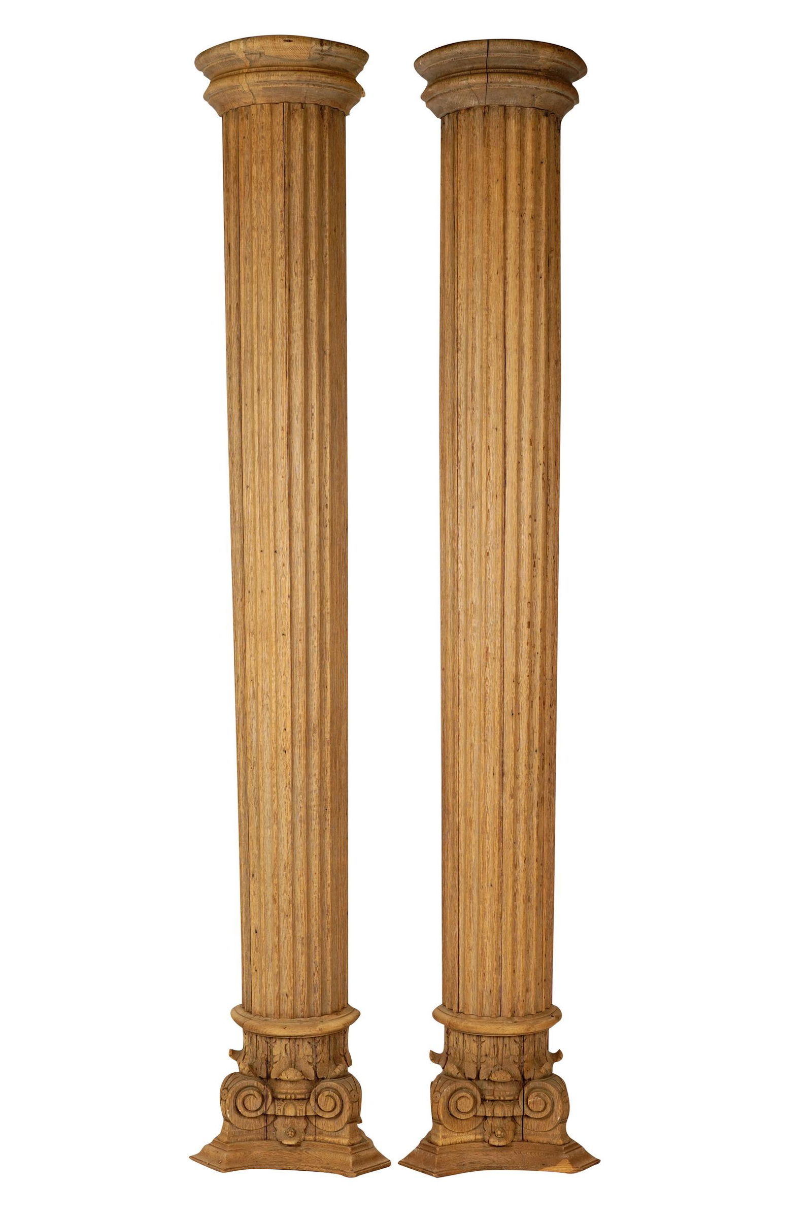 PAIR OF CONTINENTAL CARVED OAK COLUMNS (1 of 9)