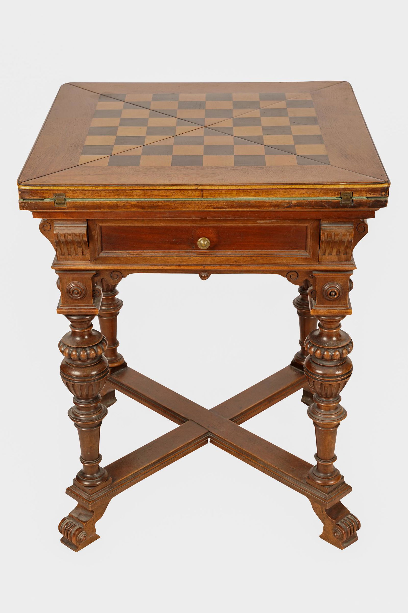 RENAISSANCE STYLE GAMES TABLE (1 of 10)