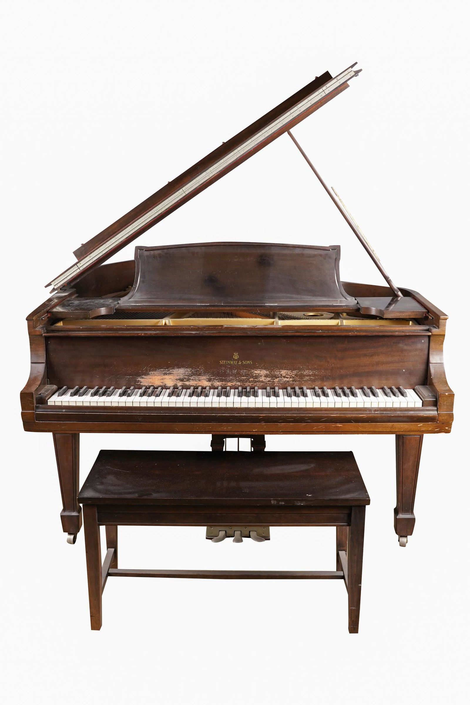 STEINWAY & SONS MAHOGANY CASE GRAND PIANO (1 of 16)