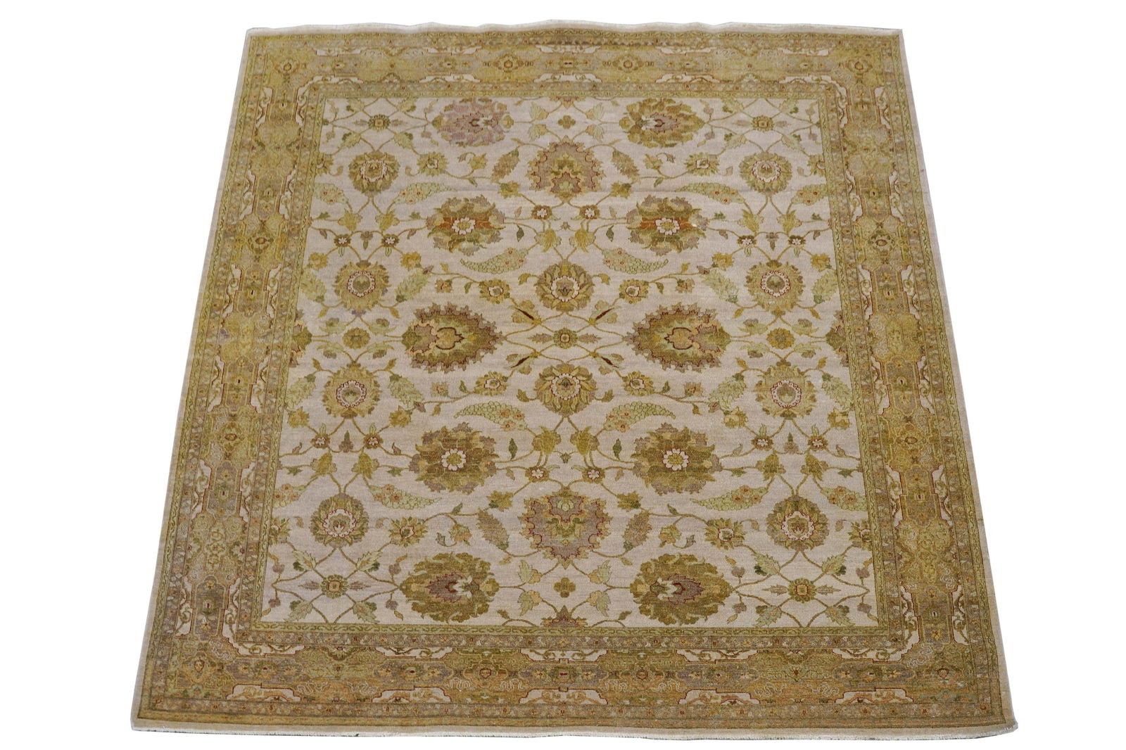 PAKISTANI BEIGE FIELD CARPET (1 of 10)