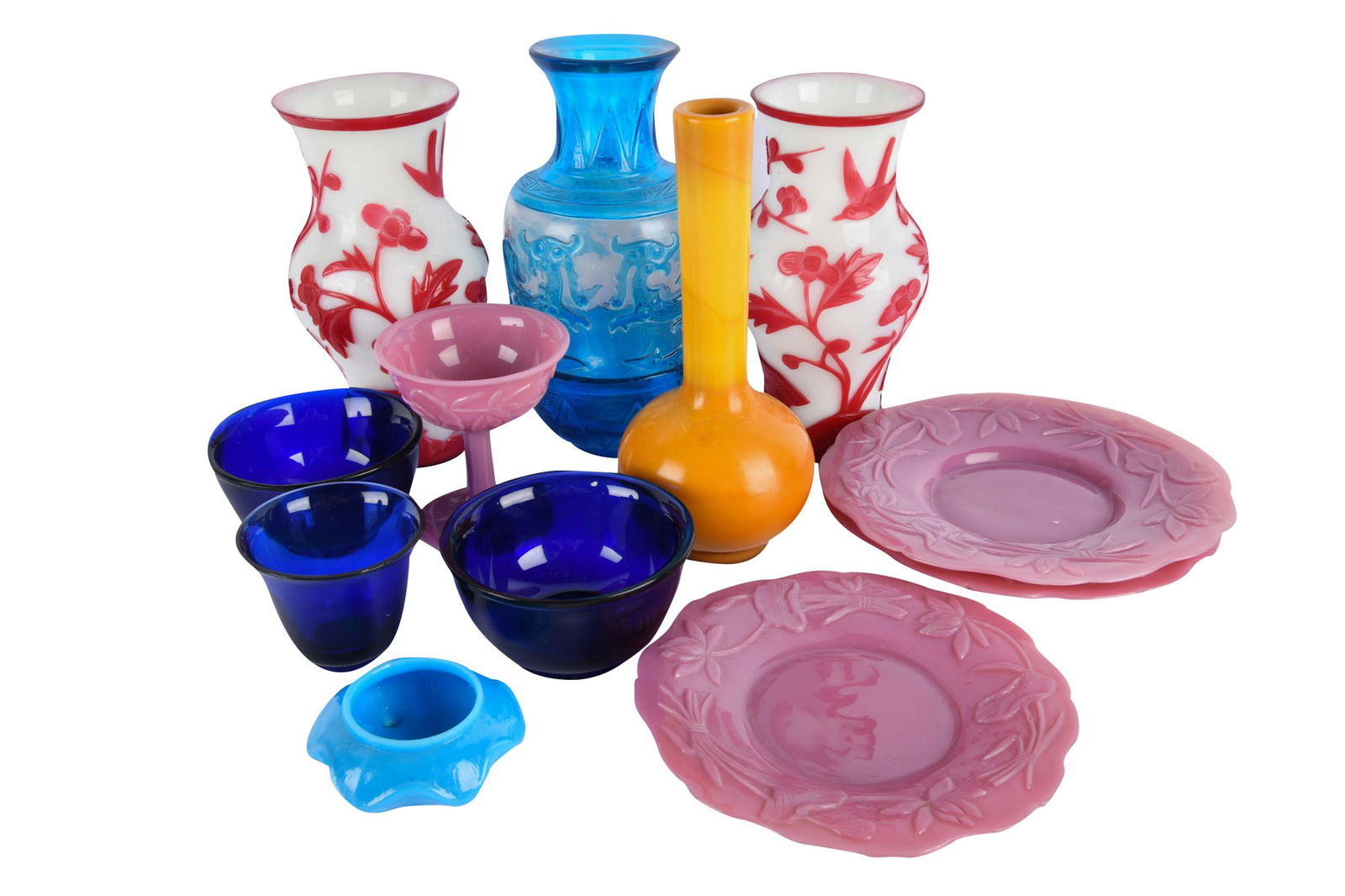 COLLECTION OF PEKING GLASS ARTICLES (1 of 12)