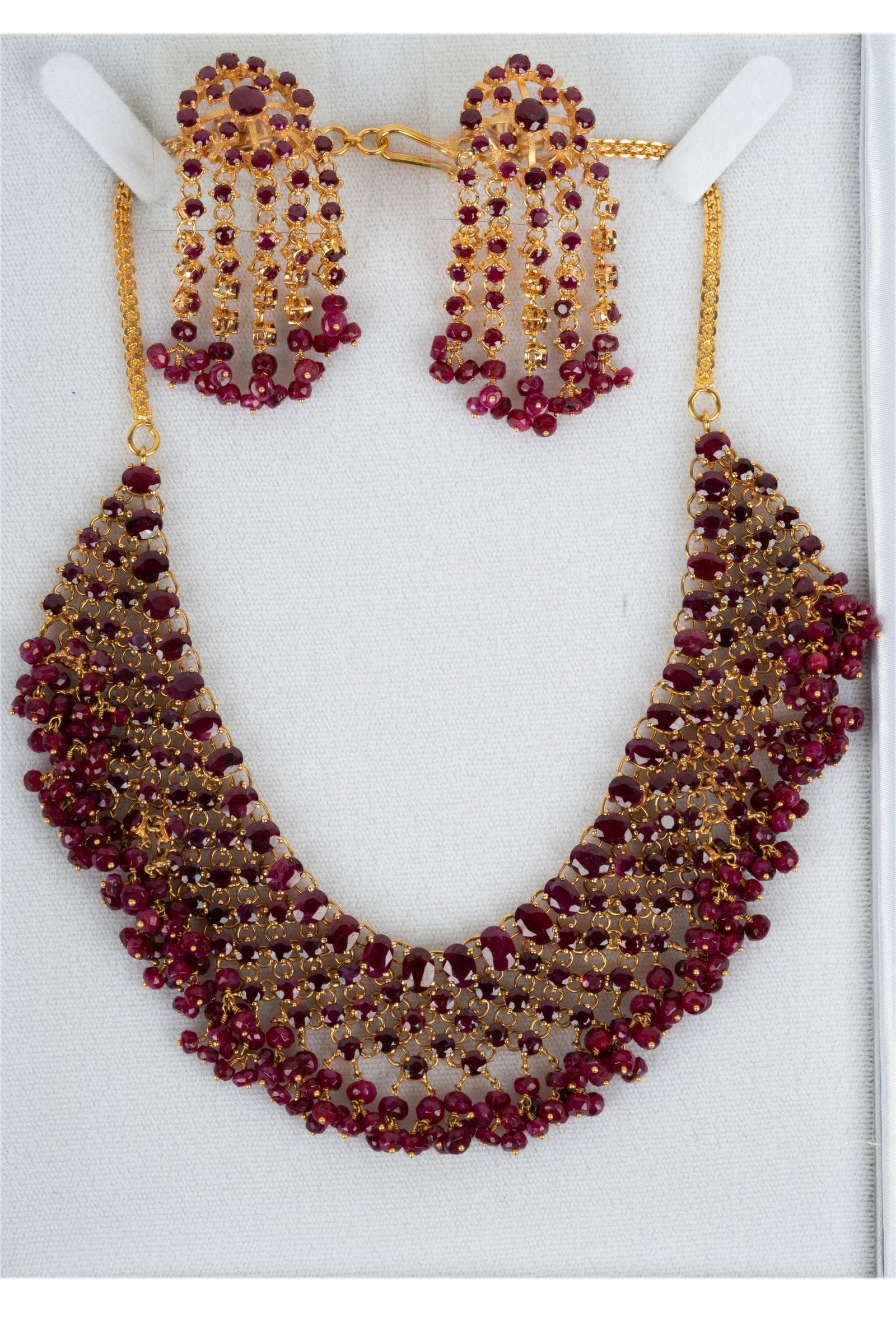 22 KARAT YELLOW GOLD & RUBY JEWELRY SUITE (1 of 14)