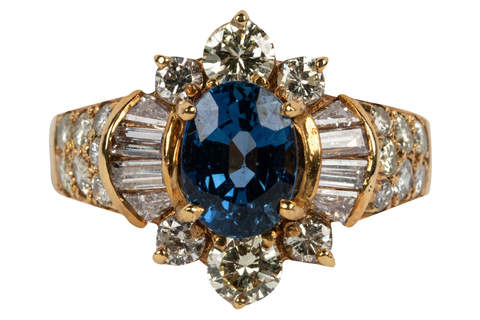 18 KARAT YELLOW GOLD, DIAMOND, & SAPPHIRE RING (1 of 7)